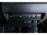 【パワーバックドア】車内に設置したスイッチやパワーバックドアのスイッチを押すことで、リアゲートの開閉が自動!!