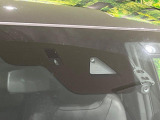 【スマートシティブレーキサポート】低速走行中に前方の車両等を認識し、衝突しそうな時は警報とブレーキで衝突回避と被害軽減をアシスト。より安全にドライブをお楽しみいただけます。