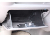 グローブBOX