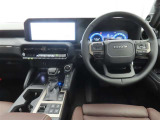 ぜひ展示車の運転席に座ってみてください。