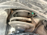 お車を安心してお乗りいただく為には、足回りの定期点検が欠かせません。サービスサポート(有償保証)では無料点検もご提供しており、安心のカーライフをお過ごしいただけるサポート体制が整っています。