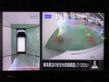 アラウンドビューモニターで車庫入れも空から見ている様に駐車できラクラクです。
