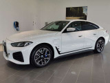 群馬BMWプレミアムセレクション前橋は認定中古車販売のスペシャリストとして品質へのこだわり、特に喫煙歴の無いだれもが気持ちよく購入検討いただける車両を展示しております。遠方からもお問い合わせください。
