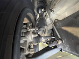 お車を安心してお乗りいただく為には、足回りの定期点検が欠かせません。サービスサポート(有償保証)では無料点検もご提供しており、安心のカーライフをお過ごしいただけるサポート体制が整っています。