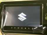 【メーカー純正ナビ】インテリアに溶け込むスタイリッシュな「専用設計」メーカーナビを装備♪視認性や操作性など基本性能にも優れ、より上質なカーライフをお楽しみいただけます。