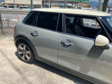 MINI正規ディーラー取り扱い MINI認定中古車 MINI NEXT甲府お車の詳細や展示状況はお気軽にお問合せ下さい。