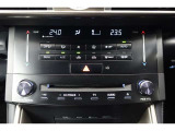★運転席と助手席でそれぞれお好みに合わせて温度設定が行えるフルオートエアコンです。外気温や室温、日射量を感知し、吹き出し温度、風量を緻密に制御します