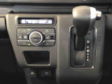 温度を設定すれば、自動で車内の温度管理をしてくれる優れものです♪ATミッションで運転楽々