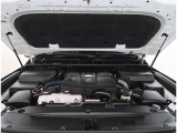 【エンジンルーム】エンジンルームもキレイに洗浄されています。ご納車前にしっかり整備させて頂きますので、ご安心ください。