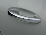 「認定中古車」は納車前整備がポイントです。メルセデス・ベンツの定める厳しい基準をクリアしたお車のみご案内させて頂きます。納車前整備はメーカー規定に基づき自社工場で入念に行なわれます。