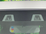 【スズキ セーフティサポート】走行中に前方の車両等を認識し、衝突しそうな時は警報とブレーキで衝突回避と被害軽減をアシスト。より安全にドライブをお楽しみいただけます。