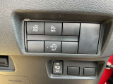 手元には簡単に操作できるスイッチ類です。