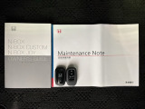 スマートキーは鍵をバッグに入れたままでもドアロックの開閉やエンジンのON・OFFができます。夜間や雨の日も鍵を探さなくて良いので便利です。