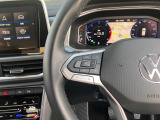 【アダプティブクルーズコントロール】レーダーセンサーを組み合わせたクルーズコントロールにより先行車を測定し設定された速度を上限に自動で加減速を行います!車間距離も維持されます.