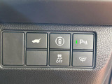 【パワーバックドア】スマートキーや運転席のボタンを押すだけでリアゲートが自動で開閉します!荷物を持っている時や、高い位置にあるバックドアを閉める際に便利な機能です♪