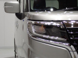 オリックス認定中古車は御納車前に全車12または24ヶ月月点検を実施しオイル、エレメント、全ワイパーゴム、エアコンフィルターは無条件で新品に交換致します。安心の充実整備です。