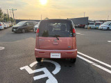 プライバシーガラス 室内の急な温度変化を防ぎ、日焼け防止や目隠し等の役目をしております。
