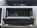 【 内装インテリア 】現車の確認はお電話で在庫のご確認の上、是非ご来店くださいませ!ご来店の難しい方は店舗スタッフがお電話やメールで詳細をお答えさせて頂きます。