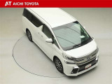 両側パワースライドドア付きだから、狭い駐車スペースなどでの乗り降りラクラク♪小さなお子さまのいるご家庭には嬉しい装備です。