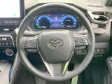 【ステアリングスイッチ】運転中、前方から目線をそらすことなく、オーディオ等の操作が可能な便利機能!安心&快適なドライブを演出してくれます♪