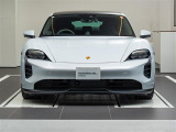 タイカン GTS 4+1シート 4WD 