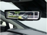 デジタルインナーミラー装備!車両後方のカメラの映像をデジタル補正で視認性を向上させてインナーミラー内に表示します♪視界を遮るものがなく、後席に同乗者がいても後方を確認しやすく安心です♪