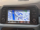 日産純正メモリーナビ。操作も簡単なタッチパネルです。