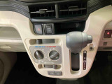 納車前にはプロのメカニックが、各部の点検を行います。ディーラーにしか出来ない品質、そしてサービスできっと満足していただけると思います!
