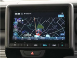 純正8インチベーシックインターナビ(VXM-245ZFEi)&バックカメラが装備されているので、普段の使い勝手もロングドライブも快適です。