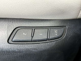 【運転席ポジションメモリー付パワーシート】ワンタッチで記憶させていたシートの前後・リクライニングはもちろん、シートリフターも備えます☆快適なドライブをお楽しみ下さい♪