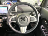 【純正革巻きステアリング】上質な革を使用することで、手にしっかり馴染みとても運転しやすいハンドルです♪