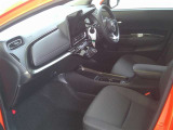 車内は専門業者によるルームクリーニング済でピカピカになっております!
