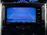 バックモニターで、後方を確認しながら安心して駐車することができます。運転初心者も熟練者も必須の機能ですよ!