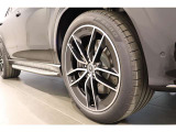 お気軽にお問い合わせください。Tel:075-325-0440 Mobile:070-2313-8676  中古車担当:時女まで