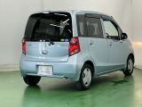 後席の窓には外から車内が見えにくくなるプライバシーガラスを採用。周りを気にせずリラックスして過ごせます