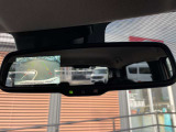 バックモニターは車庫入れの強い味方となってくれます。