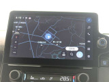 ディスプレイオーディオを装備。スマホとクルマをつなぐことで、これまでのナビに加えて、いろんなサービスが楽しめます