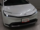 プリクラッシュセーフティに交差点右折時の対向直進車、ならびに右左折時の対向方向から横断してきた歩行者・自転車運転者も検知可能にした「Toyota Safety Sense」を装備しています。