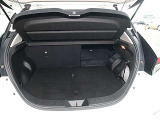 後部座席は、6:4分割シートなので、多くの荷物の積込みが可能です。