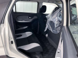 車内洗浄・艶出し・除菌&消臭と、隅々までまるまるクリーニング!洗浄剤は天然素材のため、肌に優しい仕上がりです。