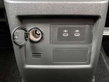 USB電源ポート(TypeC2個)、電源ソケット(DC12V)。