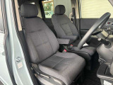 運転席シート廻りは使用感も少なく、とても良好な状態です♪さらに気持ちよくお乗り頂くために、徹底したルームクリーニングも実施しております!