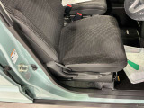 シートリフター搭載で、身長を気にせず乗っていただけます。