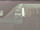 事故直前・直後のデータを記録しておくことで、客観的な検証を行うことができるドライブレコーダーが付いてます。保証は修理保証のみとなります。