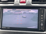 【バックモニター】後ろのカメラの映像をモニターに映し出すことができます!後方の見えない死角や、障害物との距離感をしっかり確認することができます!駐車が苦手な方におすすめです。