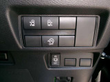 両側オートスライドドアで運転席からも操作出来ます。
