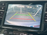【バックカメラ】駐車時に後方がリアルタイム映像で確認できます。大型商業施設や立体駐車場での駐車時や、夜間のバック時に大活躍!運転スキルに関わらず、今や必須となった装備のひとつです!