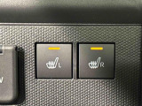 寒い日のドライブを快適にする運転席&助手席シートヒーターが付いてます。アクセサリーソケット(12V/120W)も装備されています。