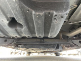【下回り】目立つ錆や腐食もなくきれいな状態です。もちろん納車前には法定点検を実施致します。