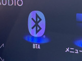 カーナビ付きです!ドライブの大切なお供です!ナビによってオーディオ関係の機能やバックカメラの有無などが変わってきます。次の写真から機能のご案内を致しますのでご覧くださいませ。
